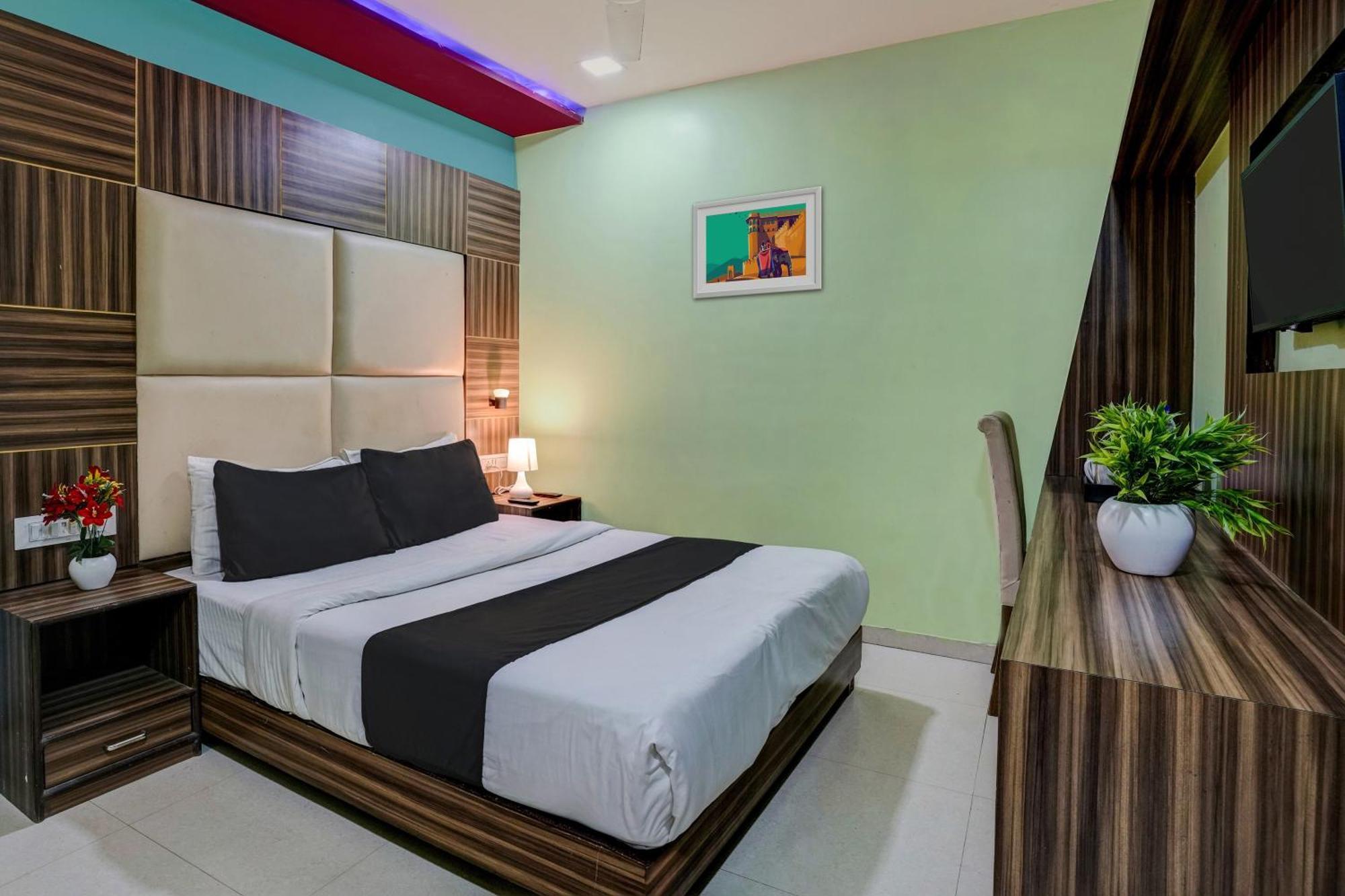 Oyo Hotel Blue Sapphire Residency Near Chhatrapati Shivaji International Airport Mumbai Kültér fotó